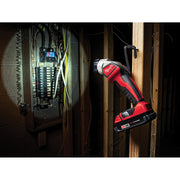 M18™ Work Light
(Tool Only) (273520BIN) in action on the jobsite. 
