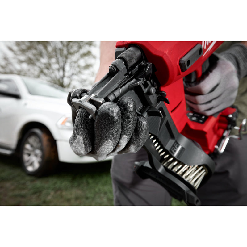 M18 FUEL™ Coil Roofing Nailer Kit